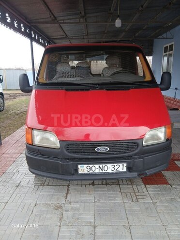 Ford Transit-1
