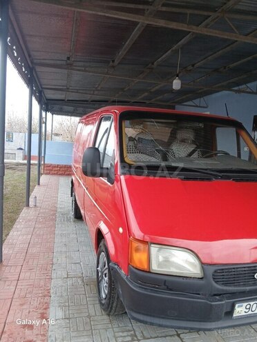 Ford Transit-2