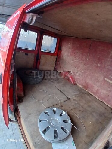 Ford Transit-13