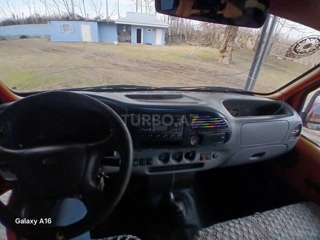 Ford Transit-16