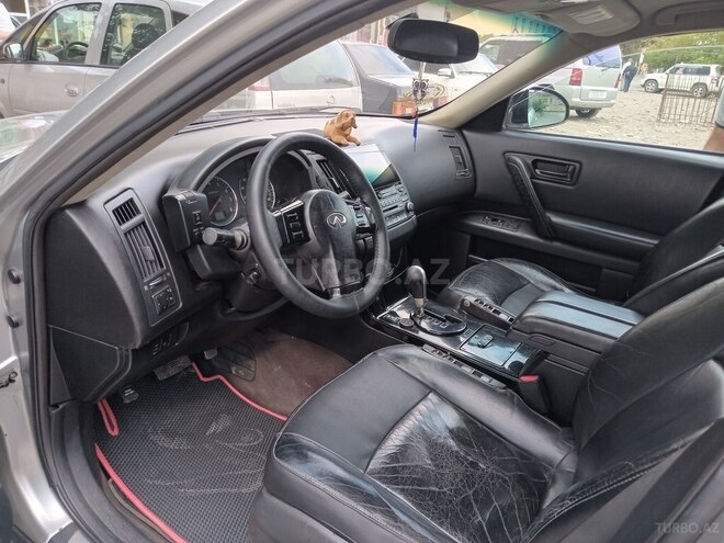 Infiniti FX35-2