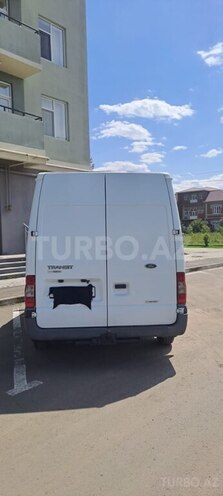 Ford Transit-5