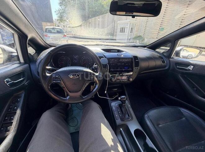 Kia Cerato-8