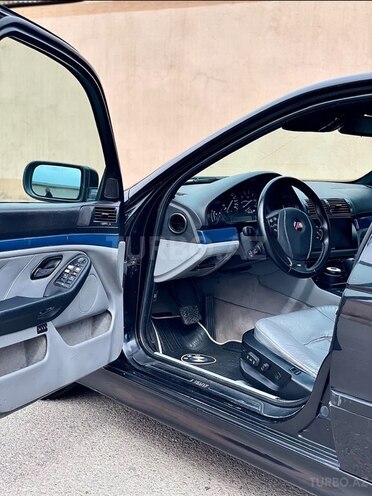 BMW 528-3