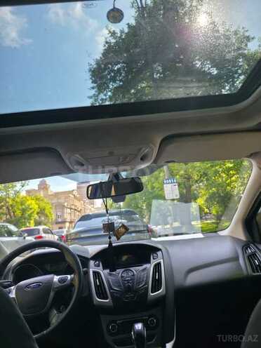 Ford Focus-6