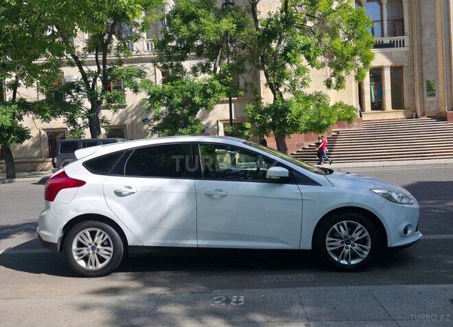 Ford Focus-2