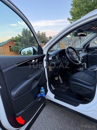 Kia Sorento-8