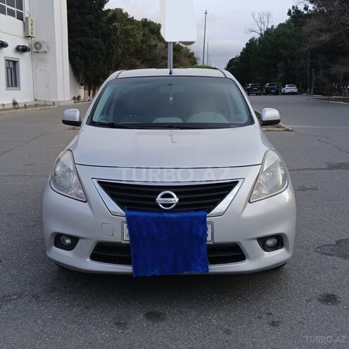 Nissan Sunny-1