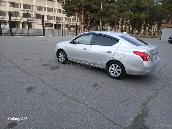 Nissan Sunny-5