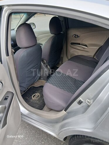 Nissan Sunny-8