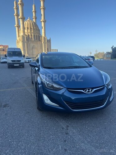 Hyundai Elantra-3