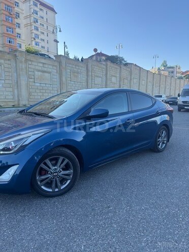 Hyundai Elantra-4