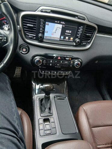 Kia Sorento-4