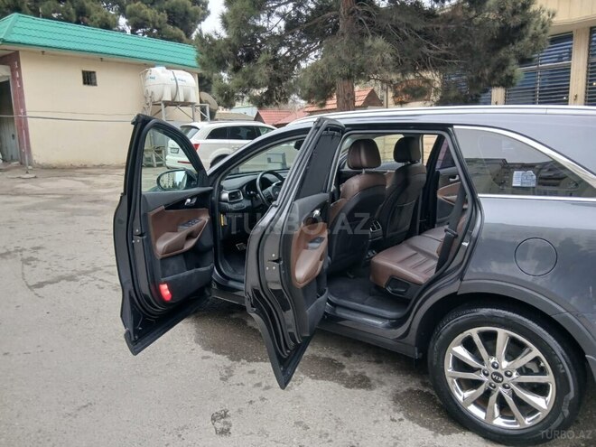 Kia Sorento-9