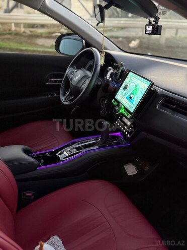 Honda HR-V-9