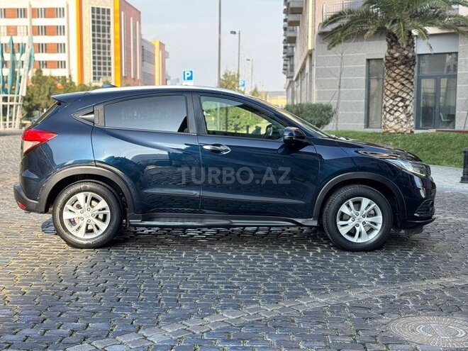 Honda HR-V-4