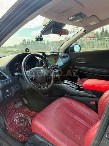 Honda HR-V-12