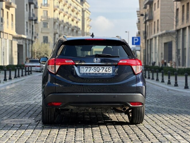 Honda HR-V-6