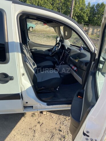 Fiat Doblo-4