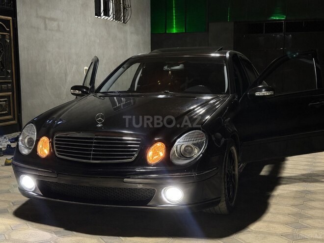 Mercedes E 240-2