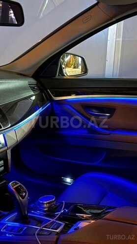 BMW 528-19