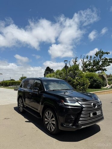 Lexus LX 500d-2