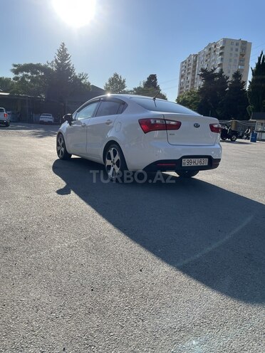Kia Rio-2