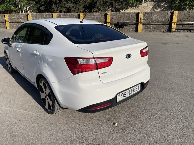 Kia Rio-11