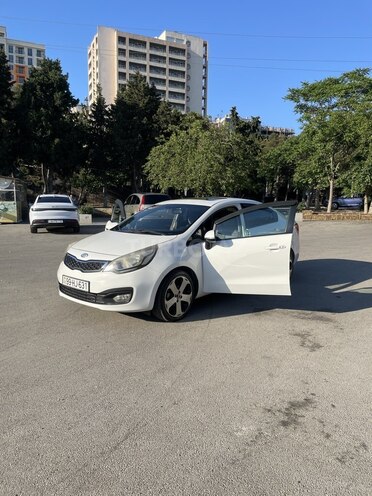 Kia Rio-7
