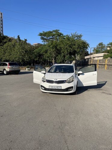Kia Rio-8