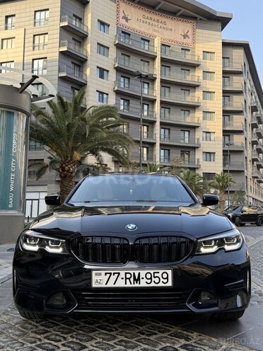 BMW 330-1