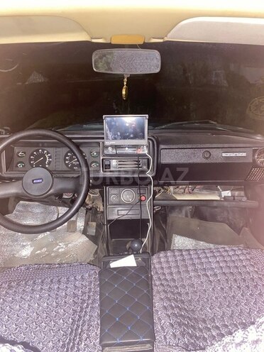 LADA (VAZ) 2107-2