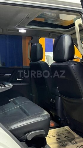 Mitsubishi Pajero-17