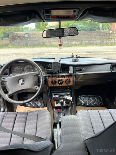 Mercedes 190-7