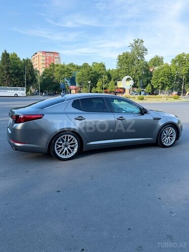 Kia Optima-13
