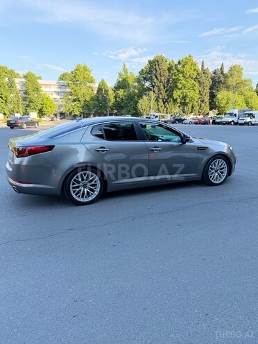 Kia Optima-3