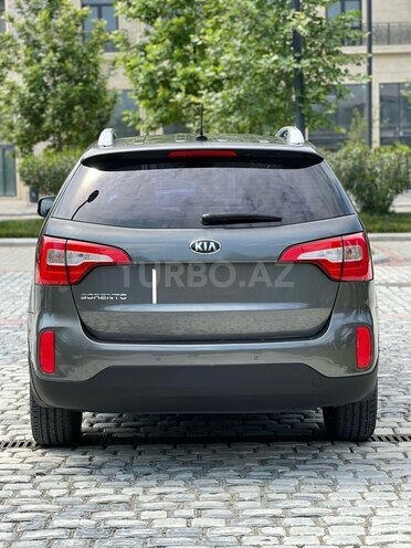 Kia Sorento-3