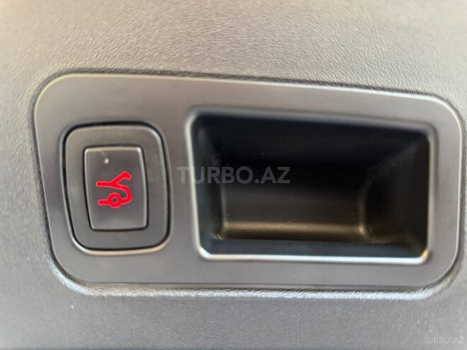 Tesla Model S-20