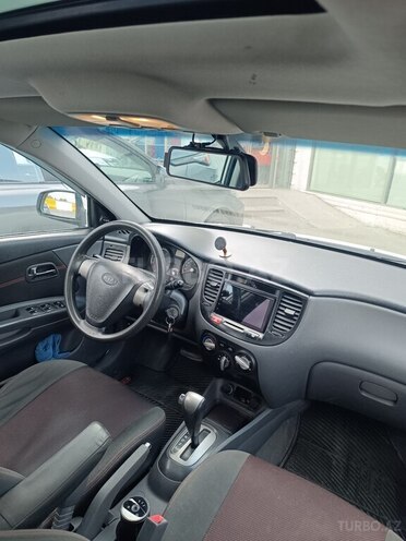 Kia Rio-6