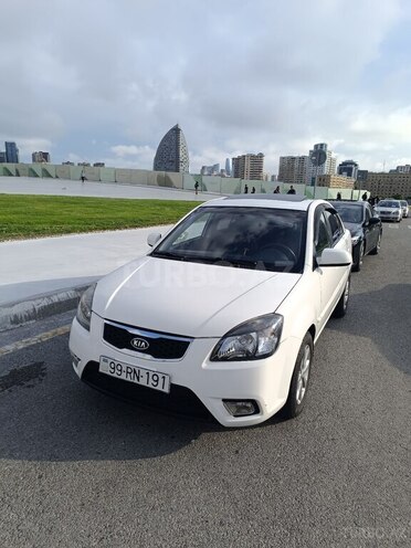 Kia Rio-1