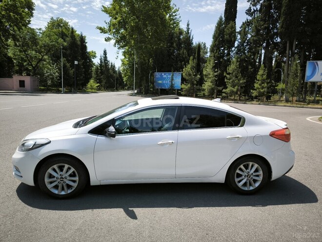 Kia Cerato-5