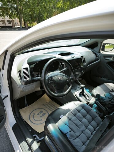 Kia Cerato-11