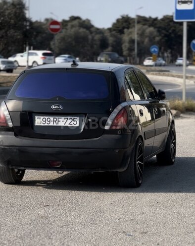 Kia Rio-4