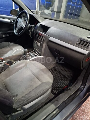 Opel Astra-12