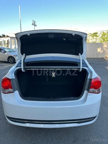 Chevrolet Cruze-5