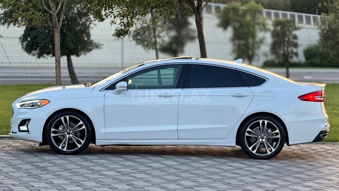 Ford Fusion (North America)-8