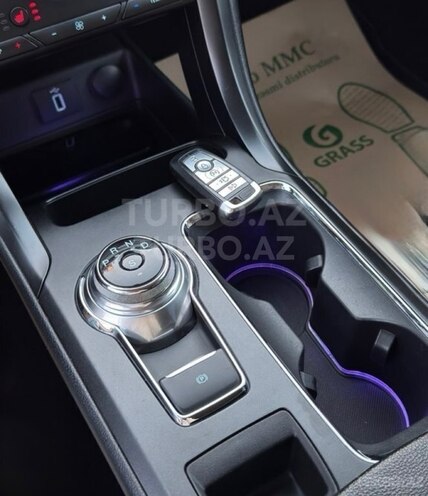 Ford Fusion (North America)-20