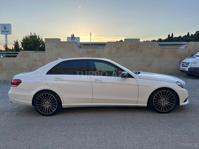 Mercedes E 220-3
