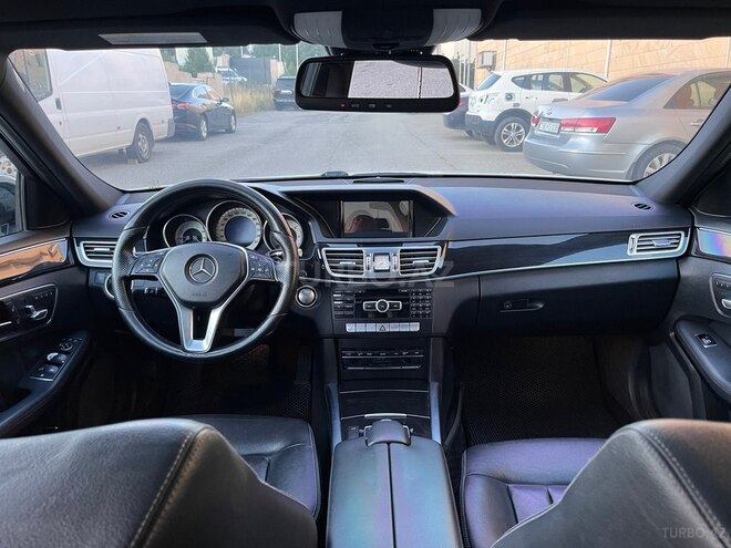 Mercedes E 220-9