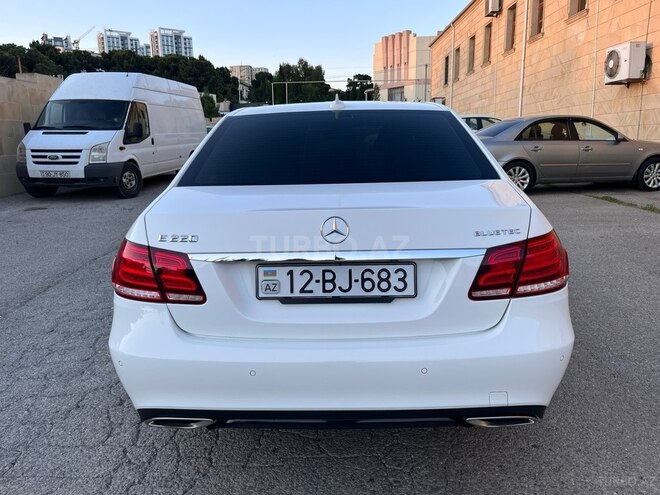 Mercedes E 220-5